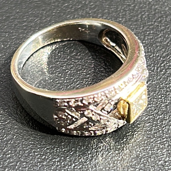 Sold-18K Two Tone Gold 0.50 Ct.Tw. Ladies Ring - Picture 8 of 11